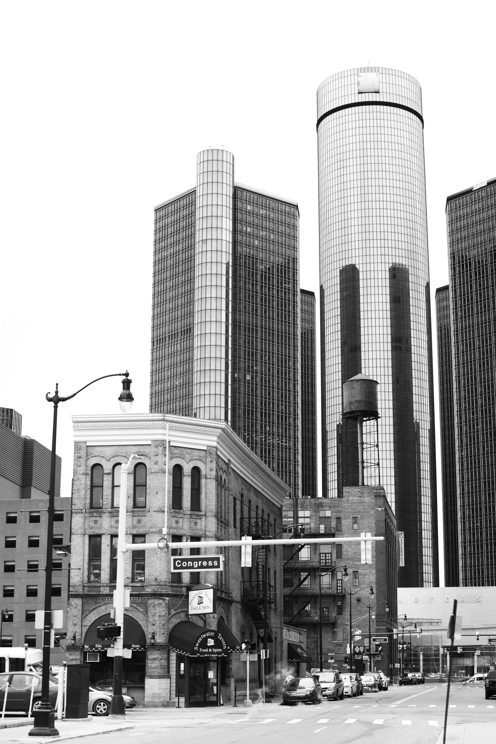 Detroit contrast