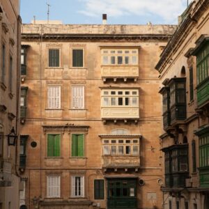 Valetta windows